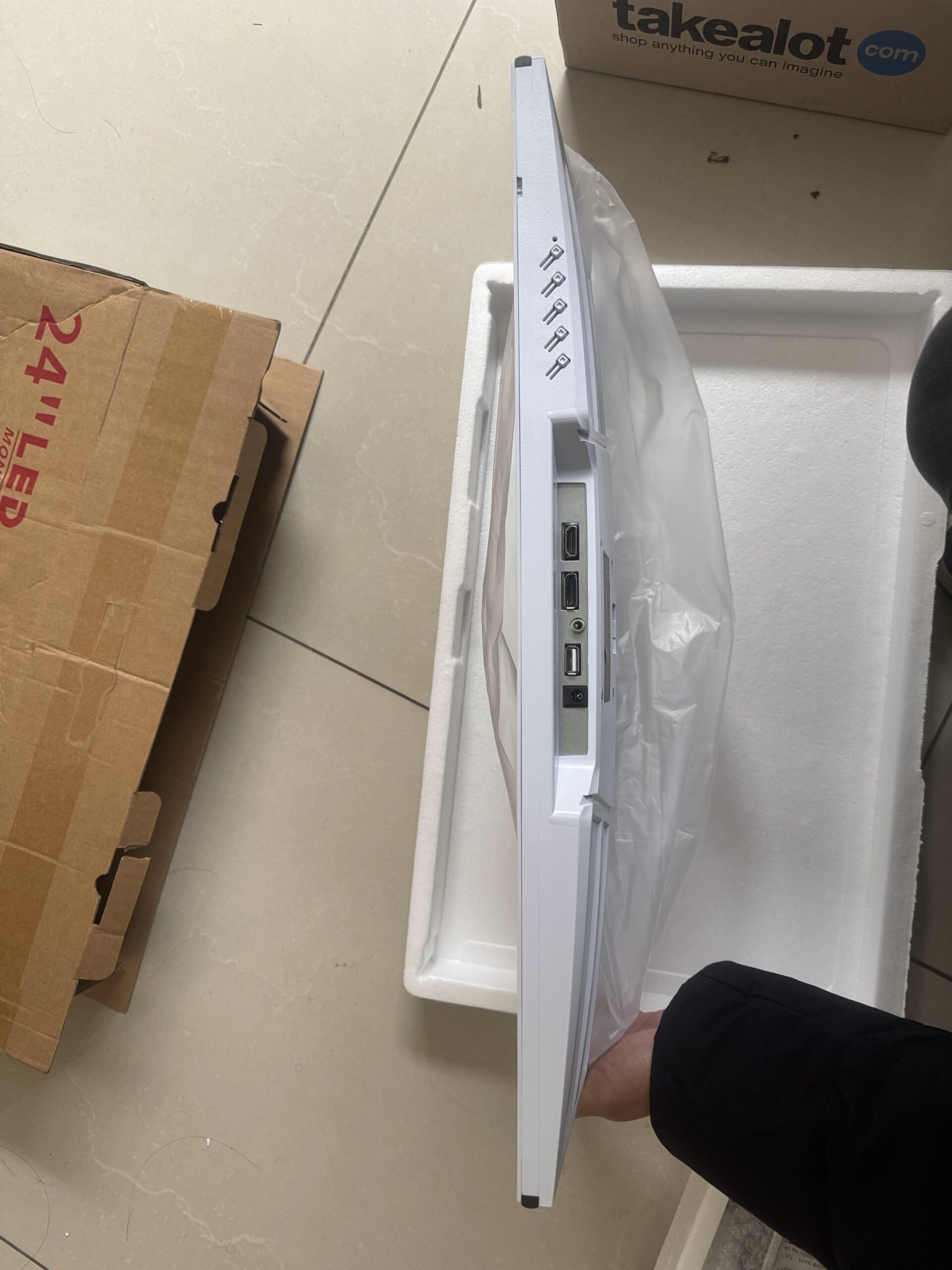 24 Inch FHD 165Hz Gaming Monitor - Image 4